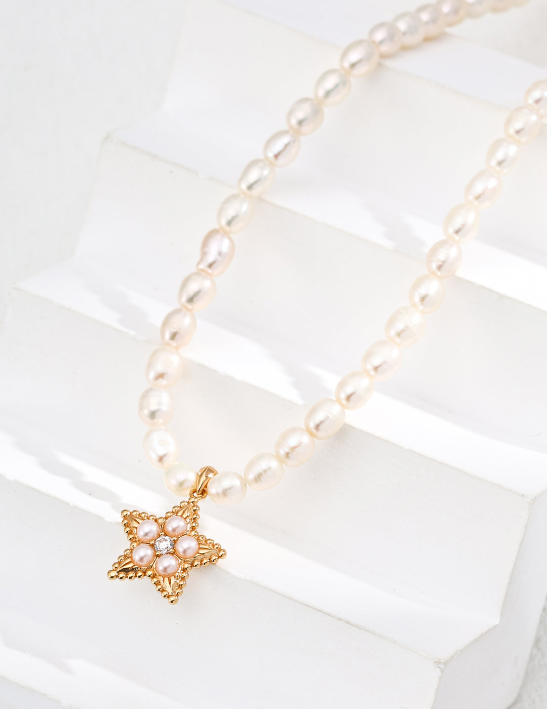 Eve Star Natural Pearl Necklace